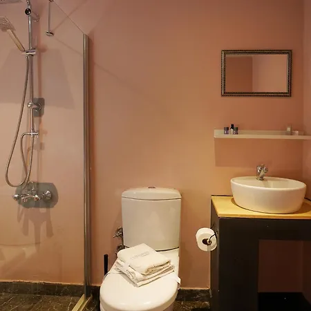 Hotell Kalkan Ayapa *